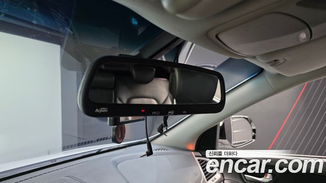 Hyundai Santafe 2017 — photo 19