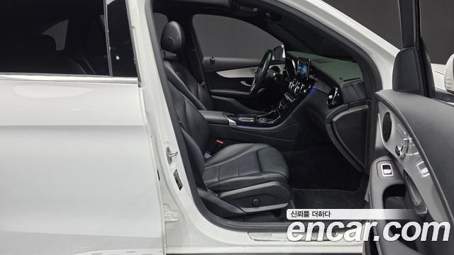Mercedes-Benz GLC-Class 2021 — photo 11