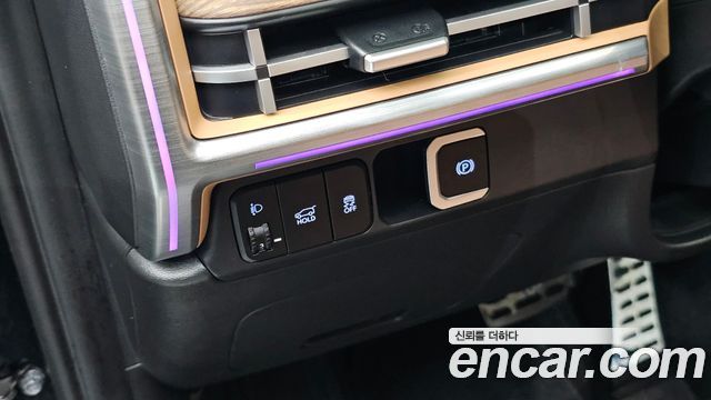 Hyundai Santafe 2024 — photo 17