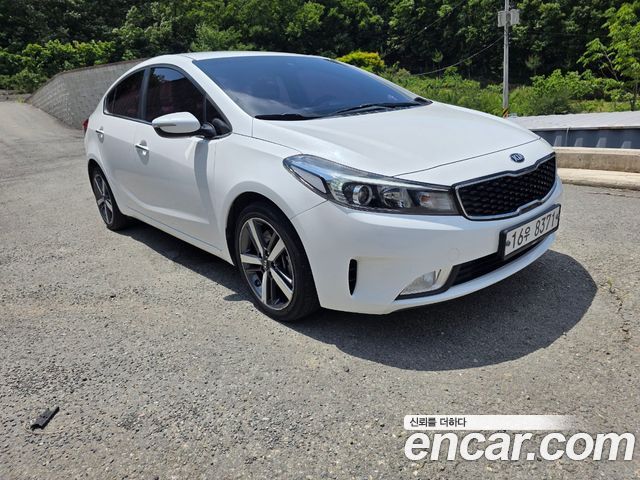 Kia K3 2017 — photo 1