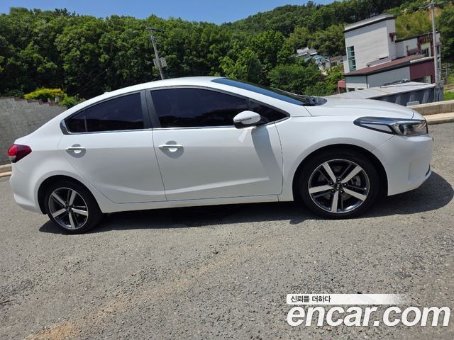 Kia K3 2017 — photo 3