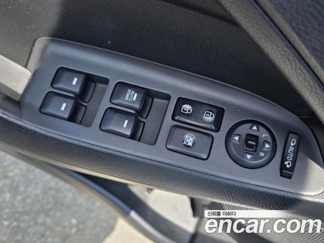 Kia K3 2017 — photo 12