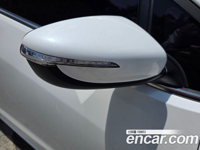 Kia K3 2017 — photo 16