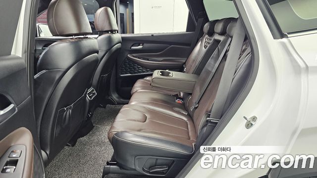 Hyundai Santafe 2021 — photo 18