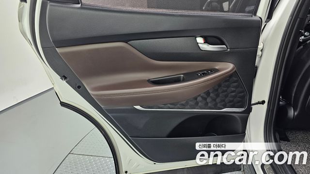 Hyundai Santafe 2021 — photo 15