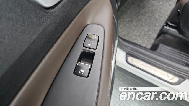 Hyundai Santafe 2021 — photo 28