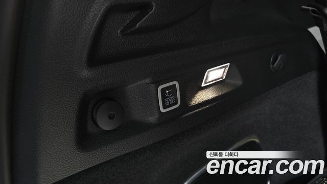 Jeep Cherokee 2022 — photo 31