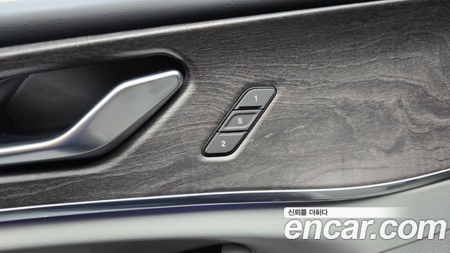 Jeep Cherokee 2022 — photo 35