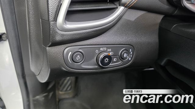Chevrolet Korea Trax 2019 — photo 17