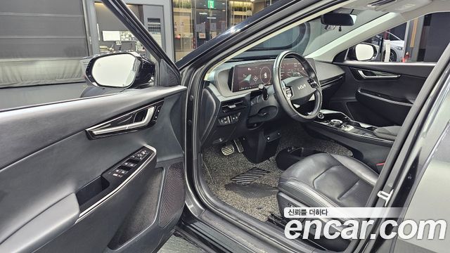 Kia EV6 2022 — photo 13