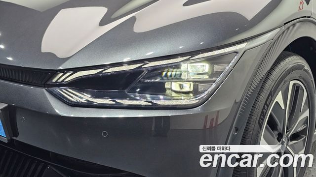 Kia EV6 2022 — photo 8
