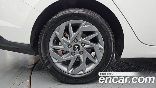 Hyundai AVANTE 2024 — photo 5
