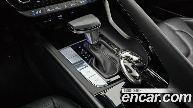 Hyundai AVANTE 2024 — photo 9