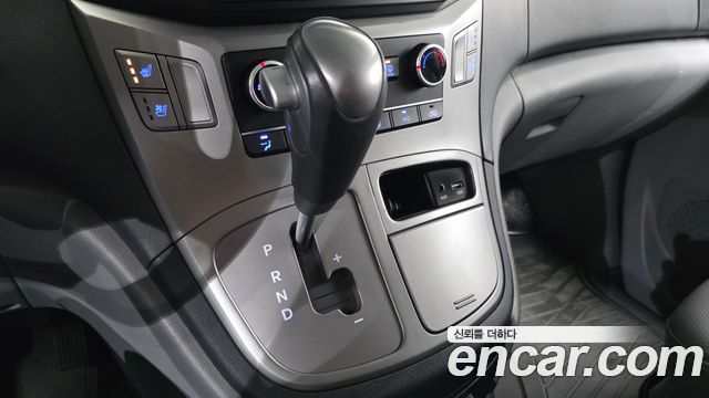 Hyundai Starex 2019 — photo 12