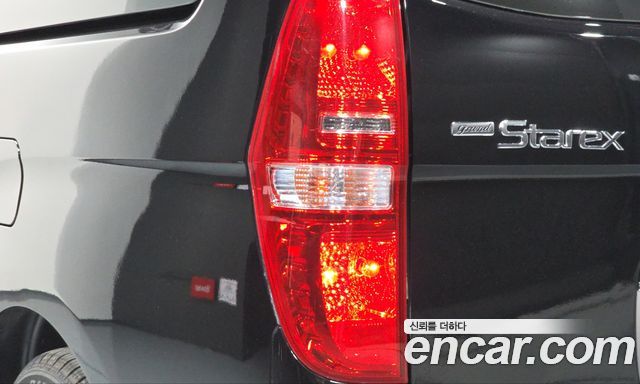 Hyundai Starex 2019 — photo 9