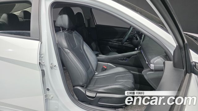 Hyundai AVANTE 2024 — photo 17