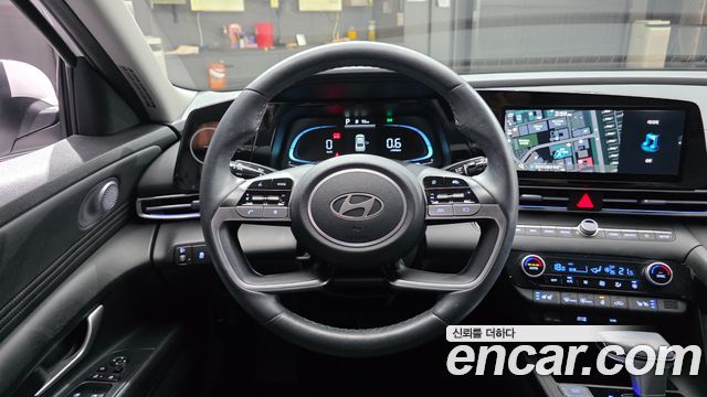 Hyundai AVANTE 2024 — photo 18