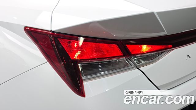 Hyundai AVANTE 2024 — photo 9