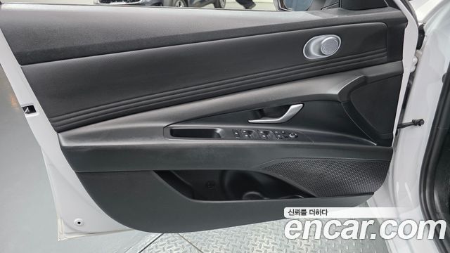 Hyundai AVANTE 2024 — photo 14