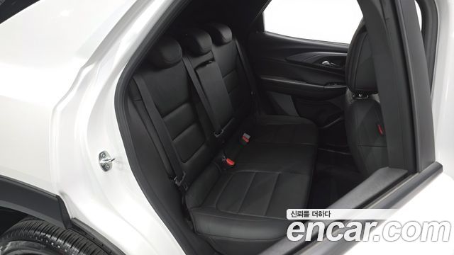Chevrolet Korea Trailblazer 2022 — photo 12