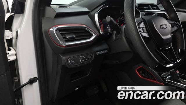 Chevrolet Korea Trailblazer 2022 — photo 13