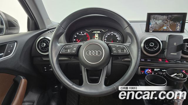 Audi A3 2020 — photo 19