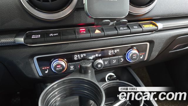 Audi A3 2020 — photo 27