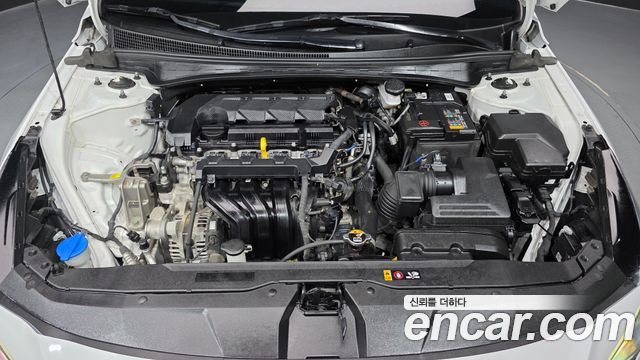 Hyundai AVANTE 2023 — photo 6