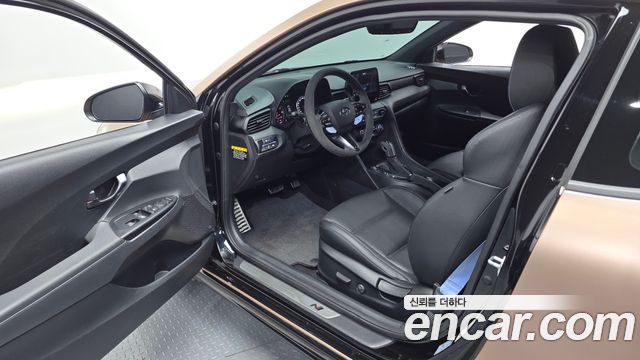 Hyundai Veloster 2021 — photo 13