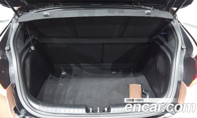Hyundai Veloster 2021 — photo 24