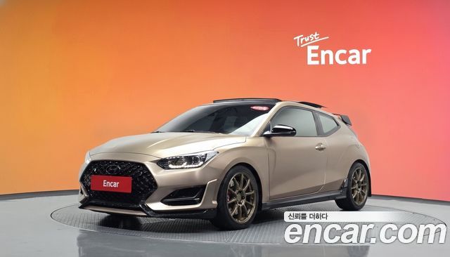 Hyundai Veloster 2021 — photo 1