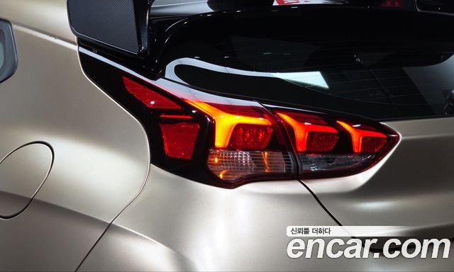 Hyundai Veloster 2021 — photo 9