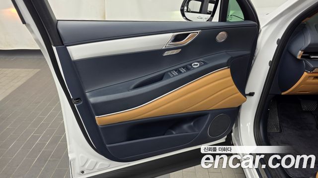 Genesis GV80 2023 — photo 14
