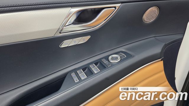 Genesis GV80 2023 — photo 28