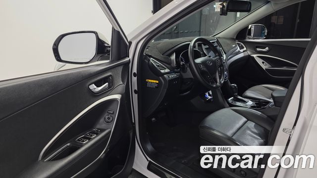 Hyundai Santafe 2016 — photo 13