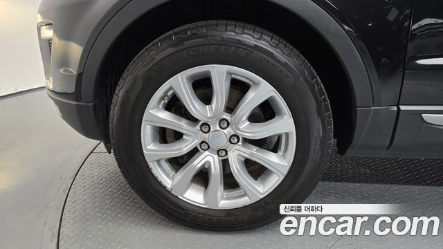 Land Rover Range Rover Evoque 2018 — photo 5
