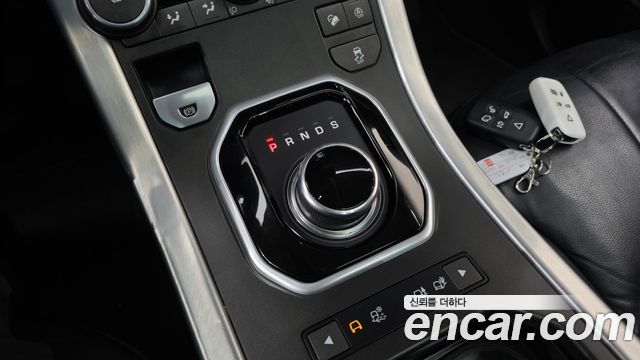 Land Rover Range Rover Evoque 2018 — photo 12