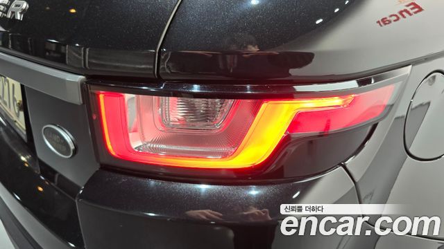 Land Rover Range Rover Evoque 2018 — photo 9