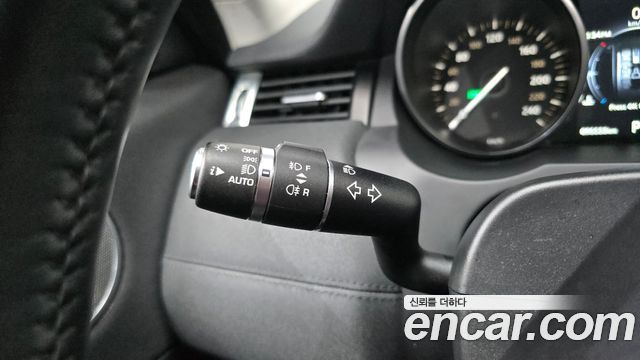 Land Rover Range Rover Evoque 2018 — photo 34