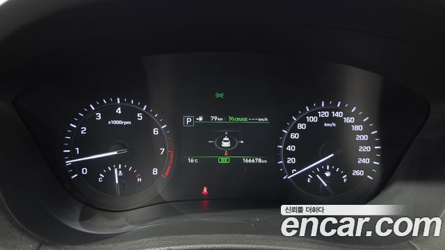 Genesis G80 2018 — photo 11