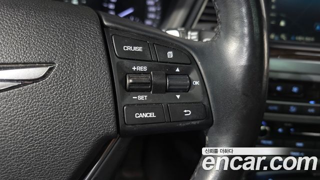 Genesis G80 2018 — photo 23
