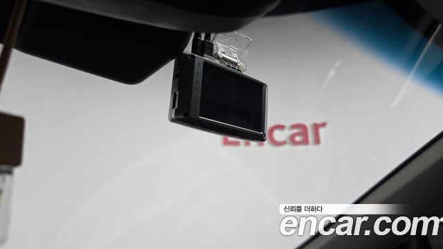 Genesis G80 2018 — photo 26