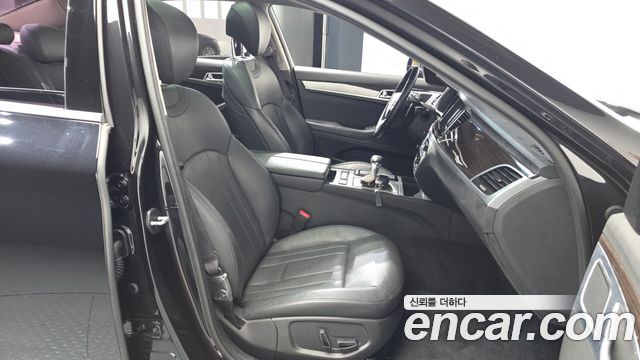 Genesis G80 2018 — photo 16