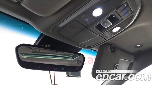 Genesis G80 2018 — photo 27