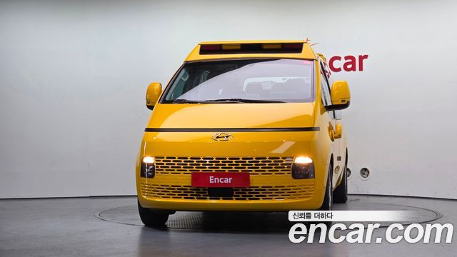 Hyundai Staria 2024 — photo 3