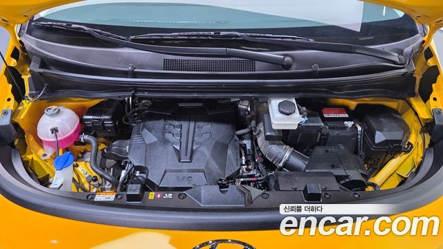 Hyundai Staria 2024 — photo 6
