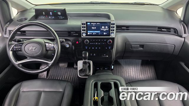 Hyundai Staria 2024 — photo 7
