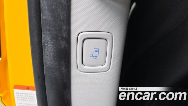 Hyundai Staria 2024 — photo 18