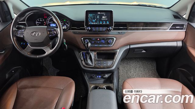 Hyundai Starex 2019 — photo 7