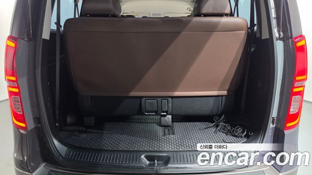 Hyundai Starex 2019 — photo 20